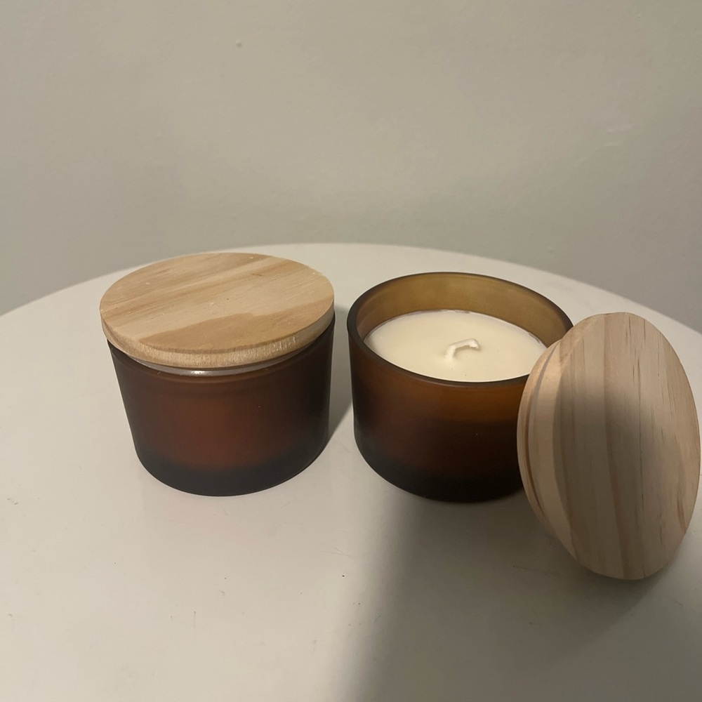 Amber Glass Candle with Wooden Lid